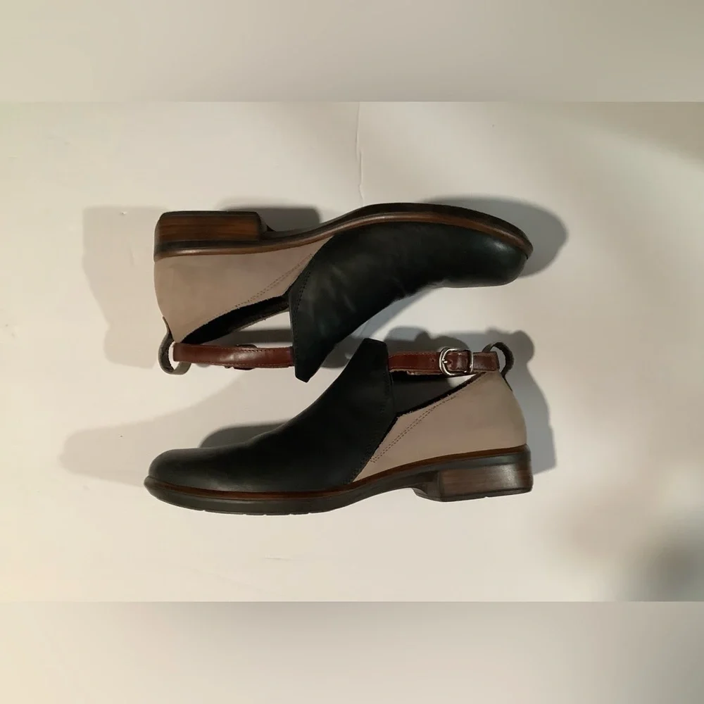 NAOT  ISRAEL Women's Size 9 Kamsin black tan Strap Leather comfort Bootie